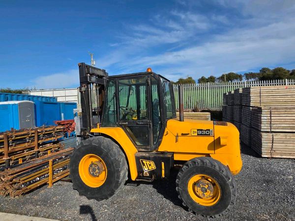 Rough Terrain Forklift - Main image