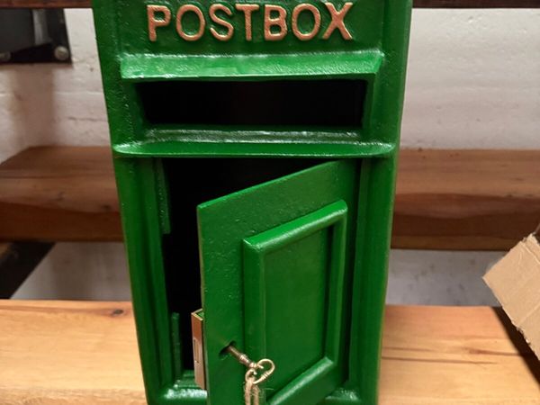 Cast Iron Post Box £160 - Main image