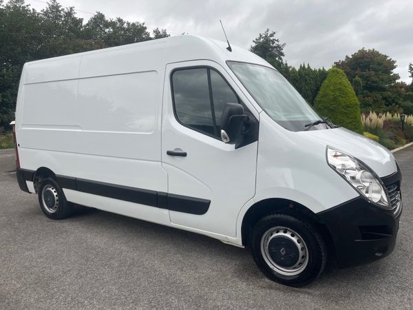 Renault Master 2.3dci - only 122K kilometres - Main image