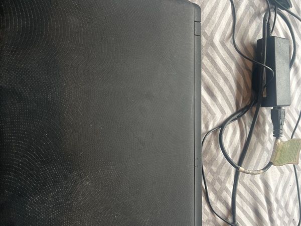 Acer Aspire E1-532 Laptop + Charger - Main image