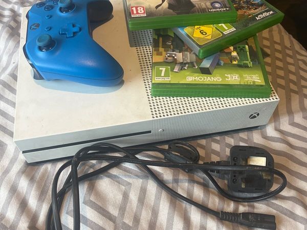 Xbox one S three games and Blue xbox controller - Main image