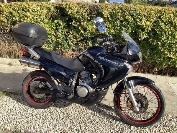 05 Honda Transalp 650 - Main image