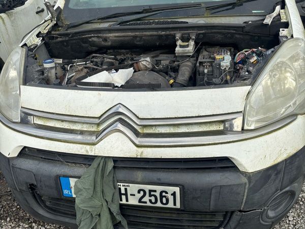 2 x Citreon berlingo vans 2014 - Main image