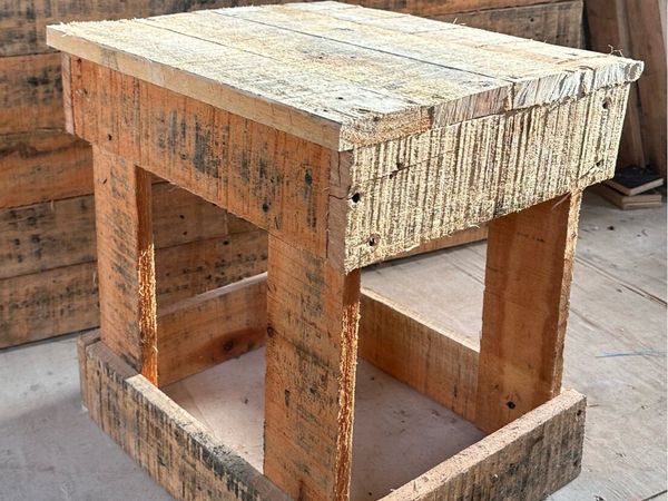 Handmade wooden stool - Main image