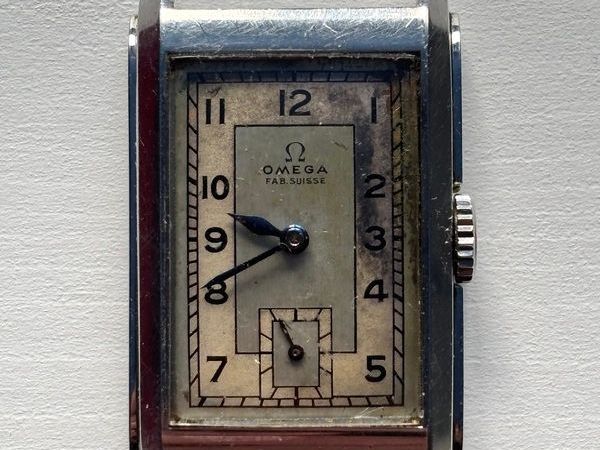 Omega Art Deco Curved Tank (cal.T17) from approximately 1939 - Main image