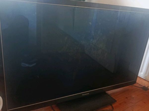 50" Panasonic TV (needs repair) - Main image