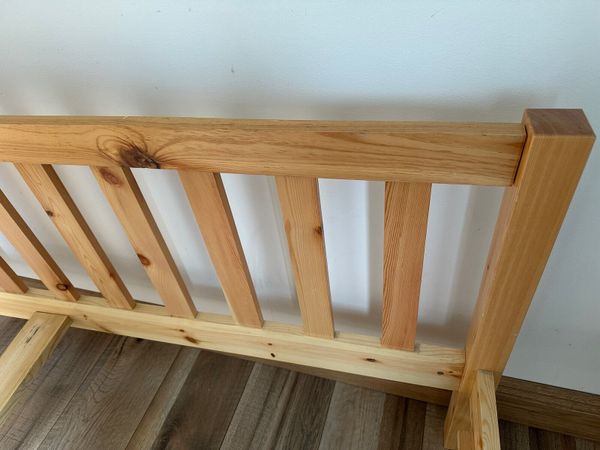 Bed 160x200 with slatted base and mattresses - Main image