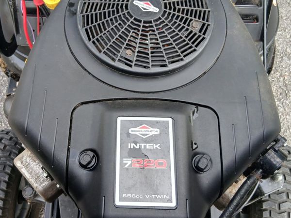 22hp castlegarden ride on lawnmower - Main image