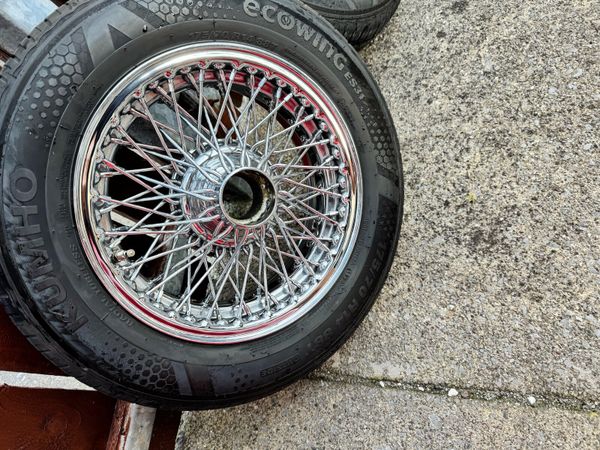 Mgb 72 spoke wheels - Main image