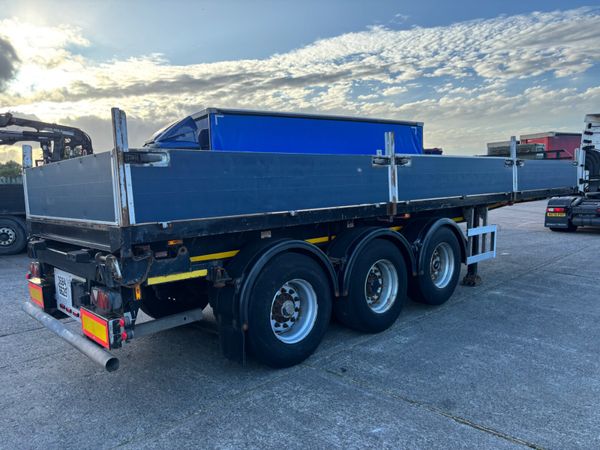 Dennison 30 foot Flat urban Extendable trailer - Main image