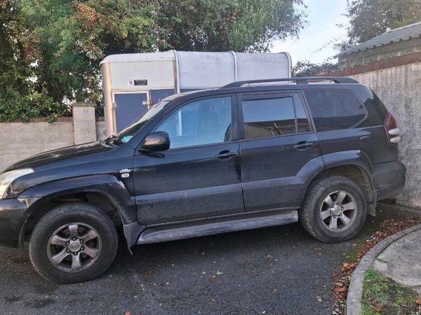 Landcruiser Crewcab - Main image