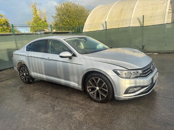 201 VW Passat 2.0 TDi  Full leather - Main image