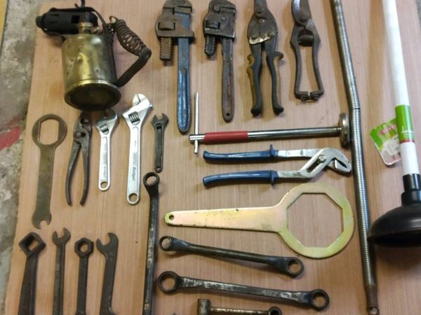 Vintage Plumbers tools - Main image