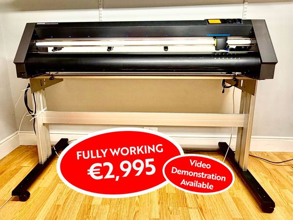Graphtec CE7000-130 Professional Vinyl Cutter - Main image