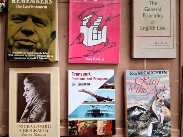 Vintage Books Any 3 For €20 (10 photos) - Main image