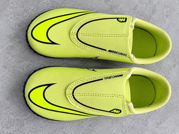 Nike Junior Kids Football boots size UK11 - Main image