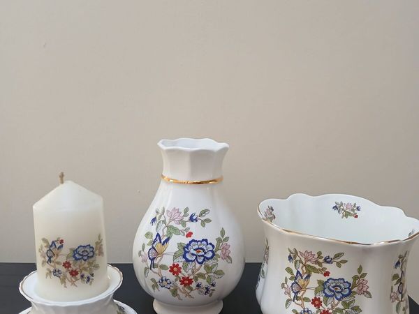 Tara China Set - Main image