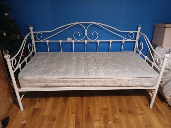 Single bed - Main image