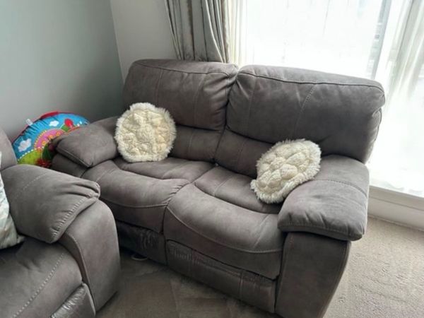 Ezliving furniture bradford 2 seater recliner - Main image