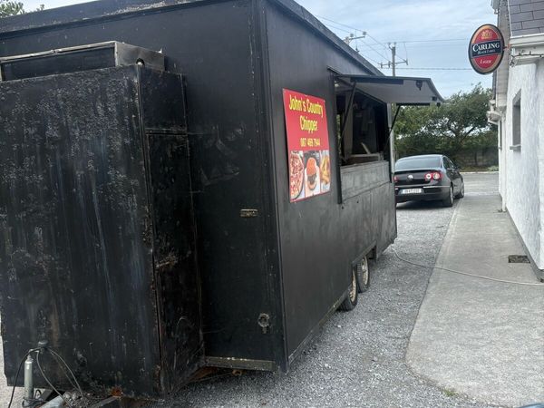 Food trailer with Pizza oven - Main image