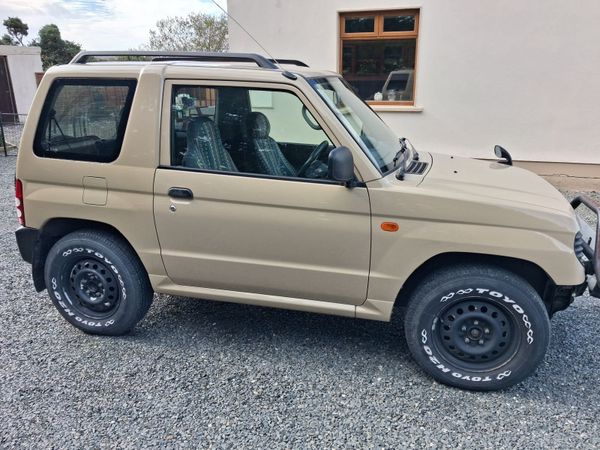 Mitsubishi Pajero 1996 - Main image
