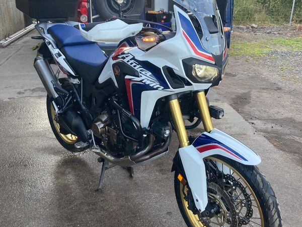 Africa twin  Crf1000 - Main image
