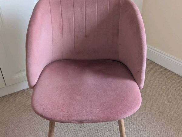 Pink chair - Main image