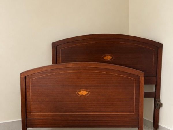 Edwardian Mahogany Double bed - Main image