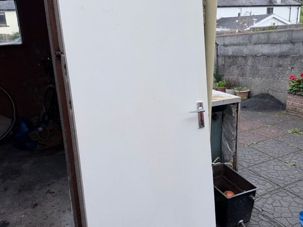 Internal white doors x3 - Main image