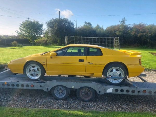 Lotus Esprit Turbo - Main image