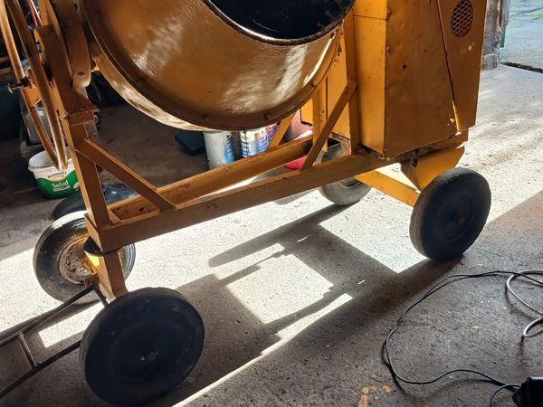 Benford Cement Mixer - Main image