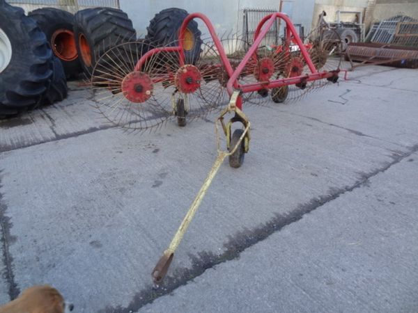 Vicon 6 Wheeled Trailed Acrobat - Main image