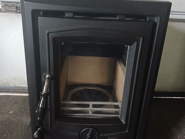 Henley Apollo 7kw insert stove - Main image