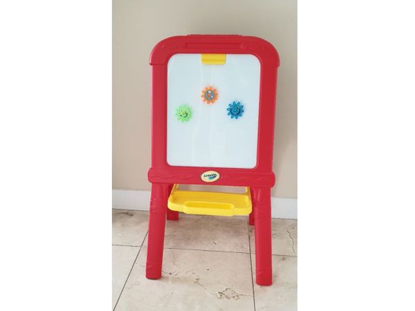 Crayola Creative Fun Magnetic Double Easel - Main image