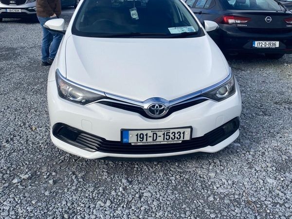 Toyota Auris 2019 1.4 Diesel - Main image