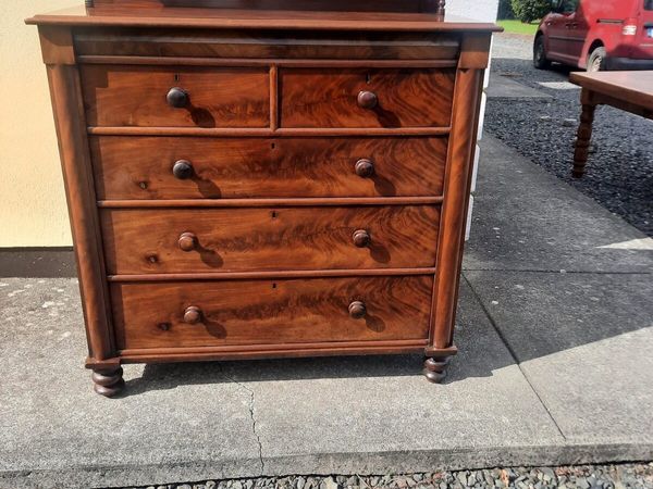 Antique chest of drawers - Main image