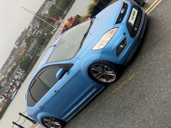 Ford focus breaking - Main image