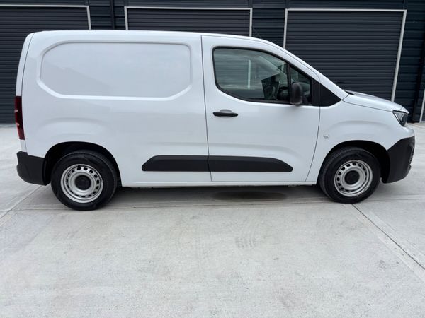 2023 Peugeot Partner 1.5 Diesel - Main image