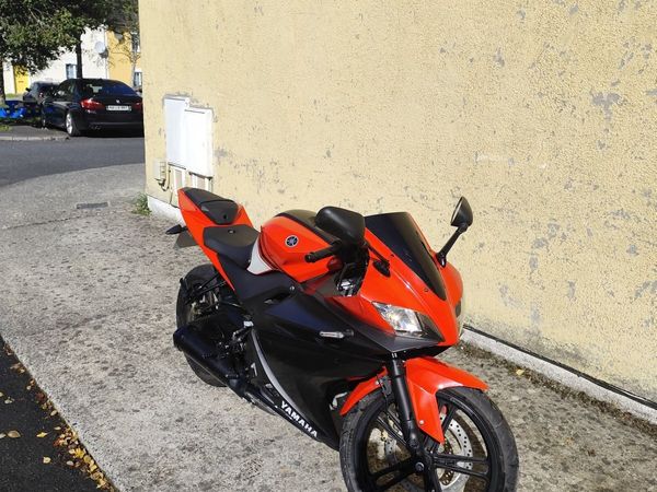 2009 YAMAHA YZF R125 with 9460 km - Main image