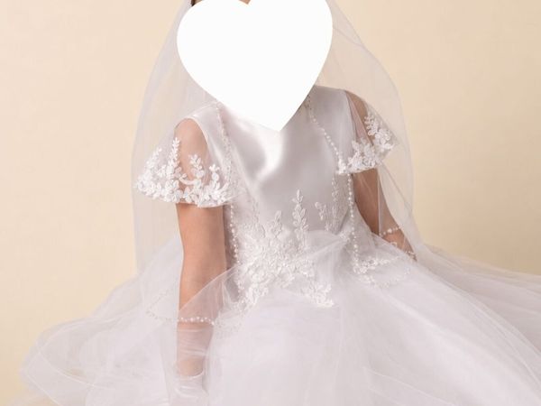 Girl's Communion Dress and accessories - Main image