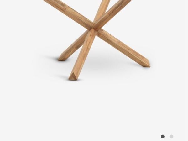 Dining table - Main image