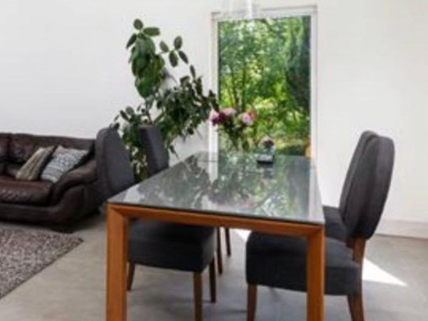 Calligaris Italian Dining table - Main image