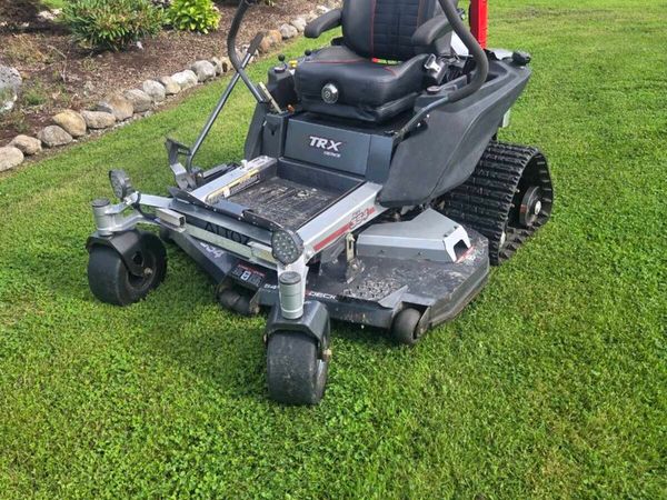 Altoz zero turn mower - Main image