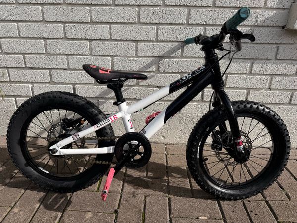 Commencal Ranones 16 kids bike - Main image