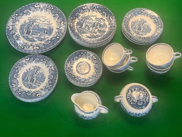 36 piece vintage willow dinner set - Main image