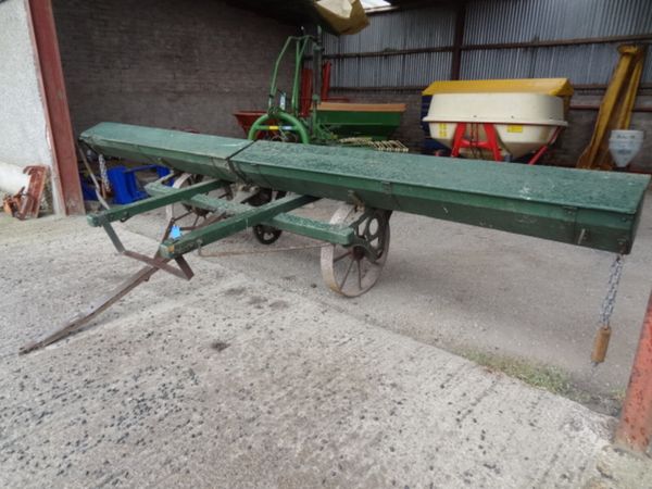 RG Garvie Vintage 5 Metre Grass Seed Box Sower - Main image