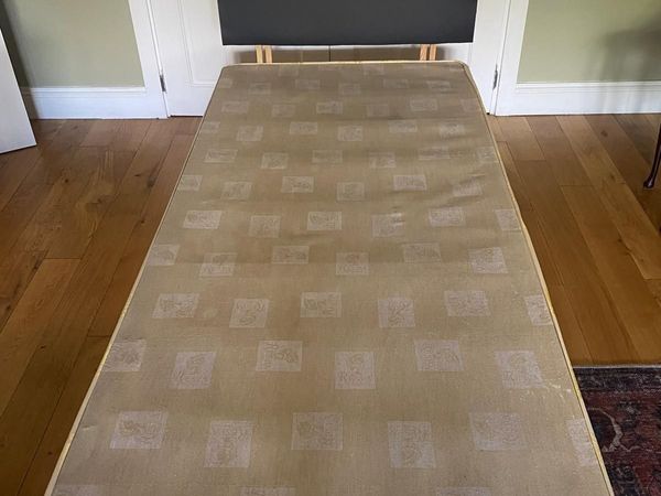 Single bed with mattress and headboard - Main image