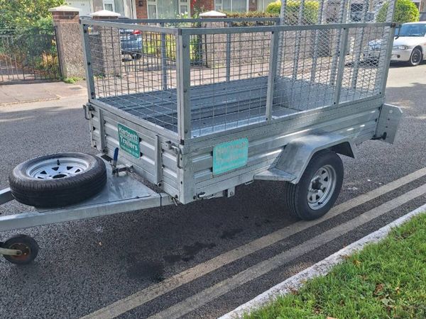 Hartnett trailer - Main image