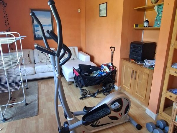 Cross Trainer - Main image