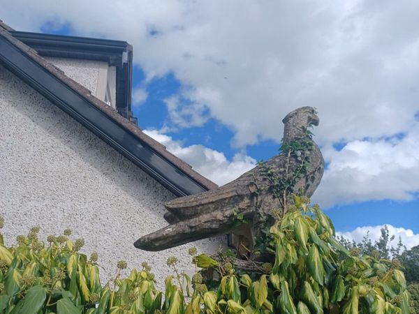 Stone eagles - Main image